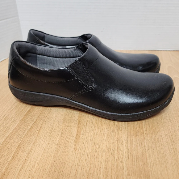 Dansko Black Leather Nora Slip On Clogs nursing shoes wome size EU 40. - Picture 1 of 12